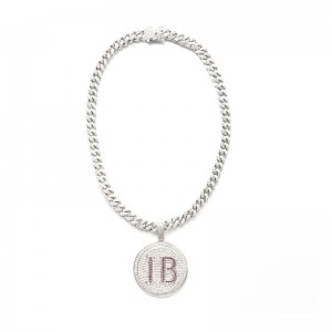 Muodikas pyöreä kirjain kaiverrettu timantti riipus ketjulla